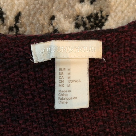 V-Neck Knitted Sweater - Picture 5 of 7